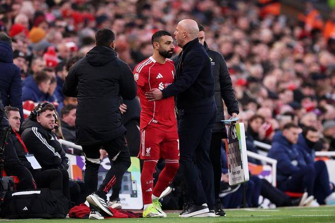 10亿豪阵被他用废 利物浦庸帅争议换人惹众怒 下场欧冠出局或下课